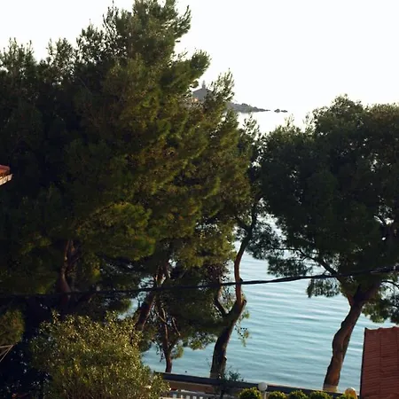 Апартаменти Dani Zelja *