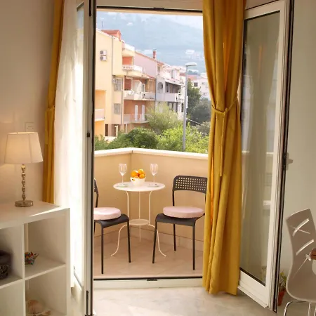 Dani Zelja Appartamento Makarska