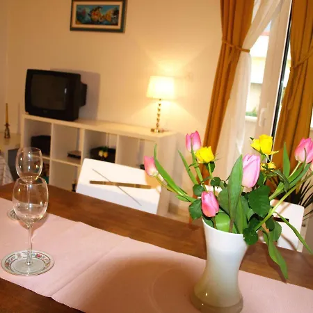 Dani Zelja * Makarska