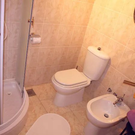 Апартаменти Dani Zelja